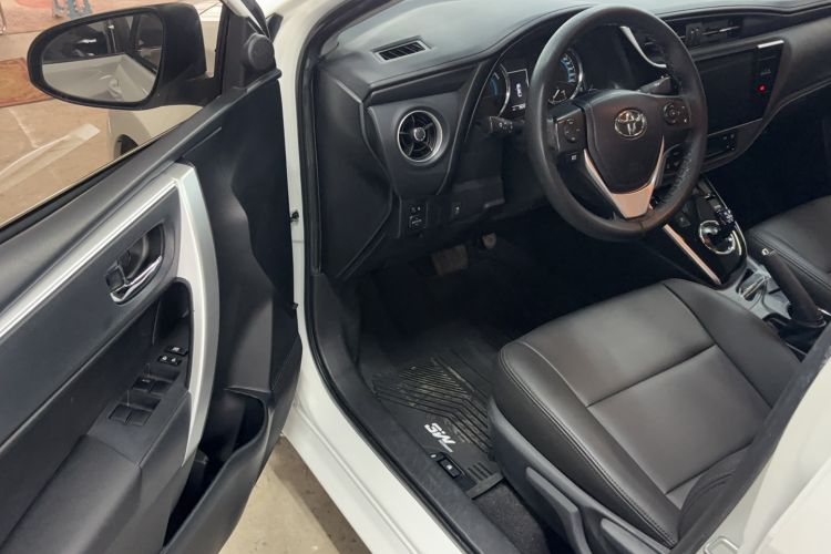 Used Toyota Corolla 2017 Revised Dual-Engine 1.8L E-CVT Leading Edition
