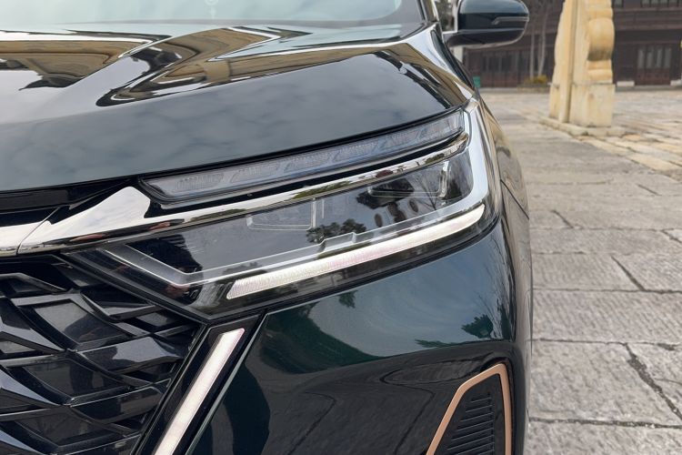 Used Chery Tiggo 8 PRO 2024 Champion Edition 390T Two-Wheel Drive Peak Version 5 Seats
