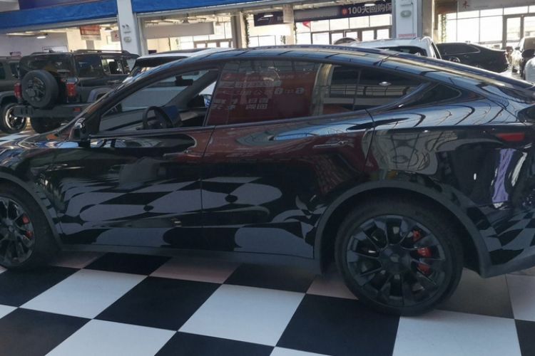 Used Tesla Model Y 2021 Long-Range All-Wheel-Drive Version 3D7