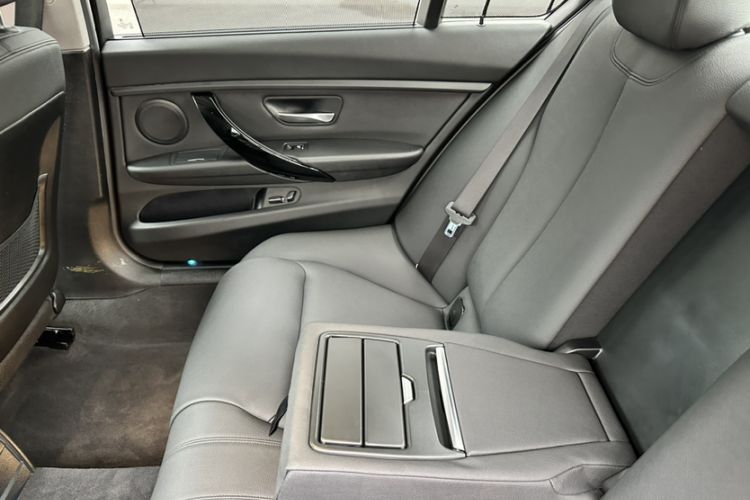 Used BMW 3 Series 2018 320Li Leading Model M Sport Package
