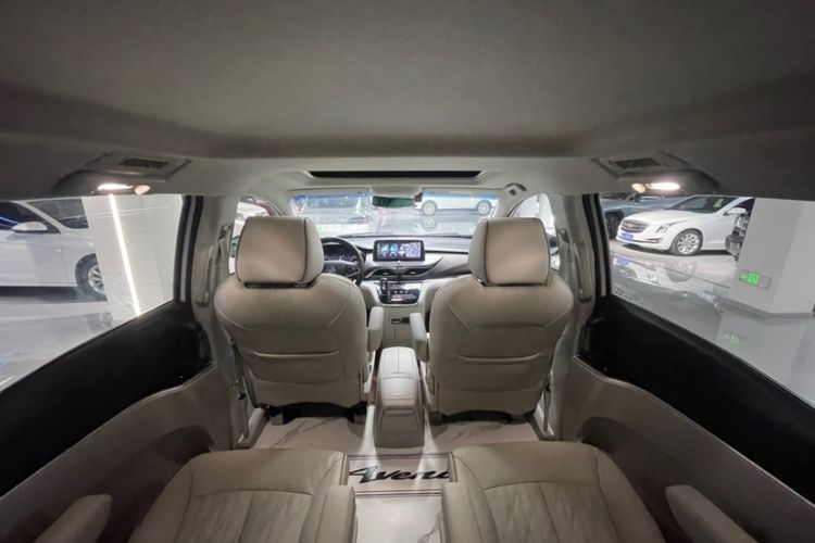 Used Buick GL8 2021 Land Cruiser Executive Class 652T Luxury Model
