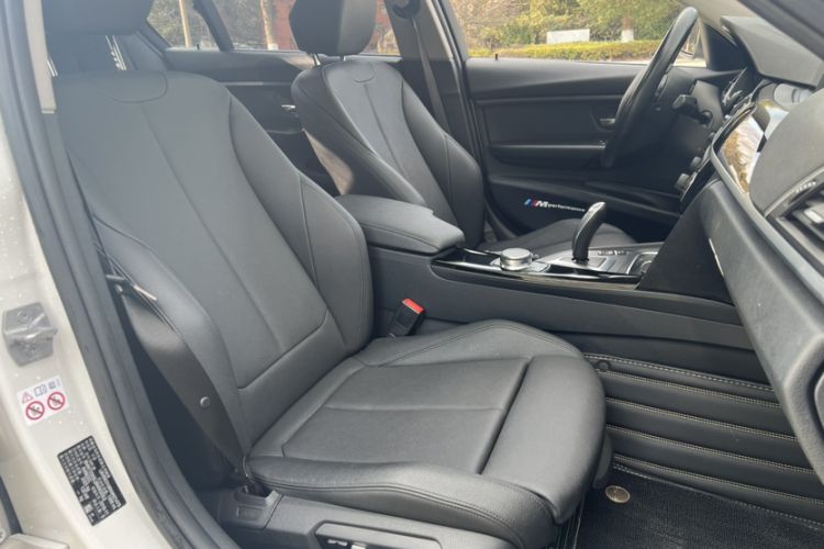 Used BMW 3 Series 2019 320Li Fashion Model
