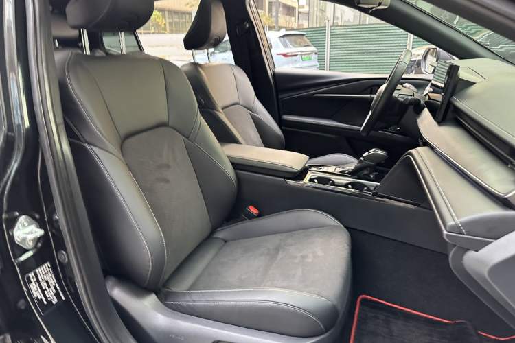 Used Toyota Camry 2024 Dual-Motor 2.0HS Sport Edition