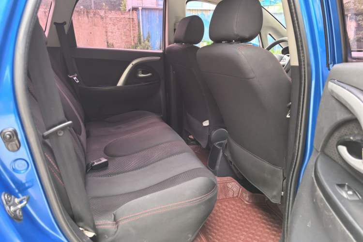 Used Changan CX20 2014 1.4L Manual Sport Version China IV Standard