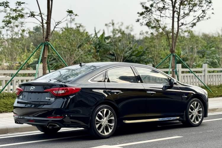 Used Hyundai Sonata 2015 1.6T GLX Advanced Model
