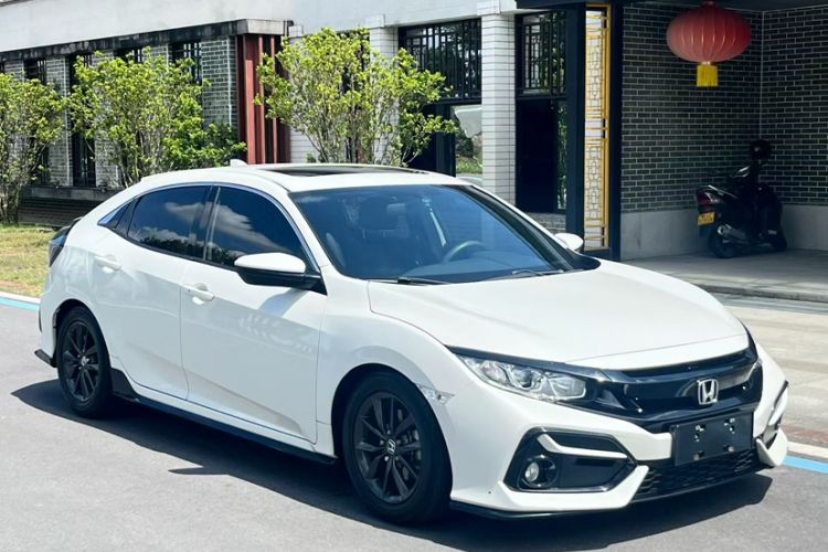 Used Honda Civic 2021 HATCHBACK 220TURBO CVT New Trendsetter
