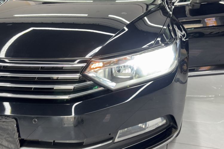 Used Volkswagen Magotan 2018 280TSI DSG Leading Model
