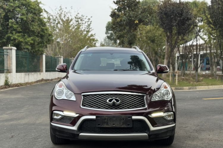 Used Infiniti QX50 2015 2.5L Comfort Edition
