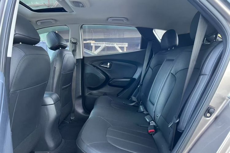 Used Hyundai ix35 2015 2.0L Automatic 2WD Smart Version China V Standard