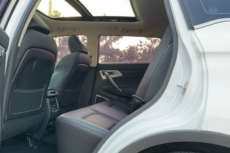 Used Geely Auto Emgrand X7 Sport 2018 1.8TD Automatic Two-Wheel Drive Smart Connect 4G Internet Edition