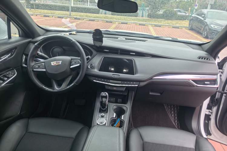 Used Cadillac XT4 2022 28T Two-Wheel Drive Fashion Edition
