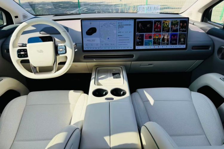 Used Li Auto Li Auto i8 2025 Standard Edition
