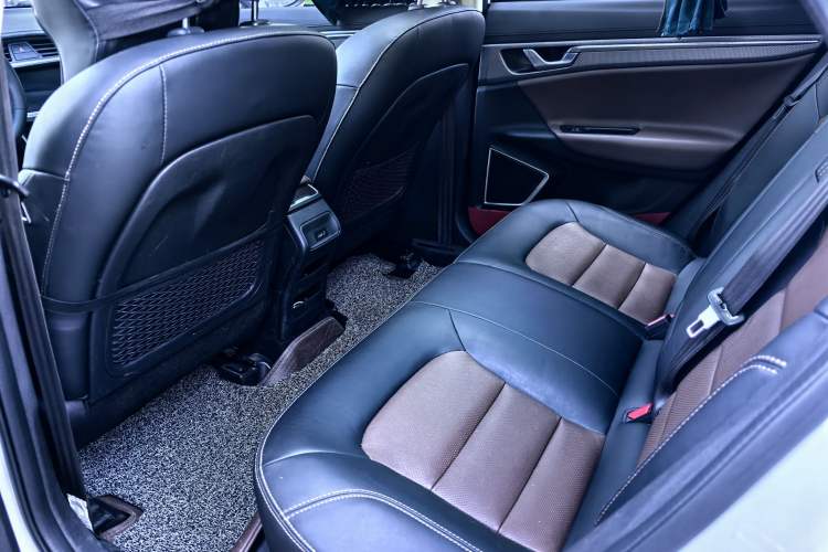 Used Geely Auto Emgrand GS 2017 Elegant Edition 1.3T Automatic Smart Connectivity Model
