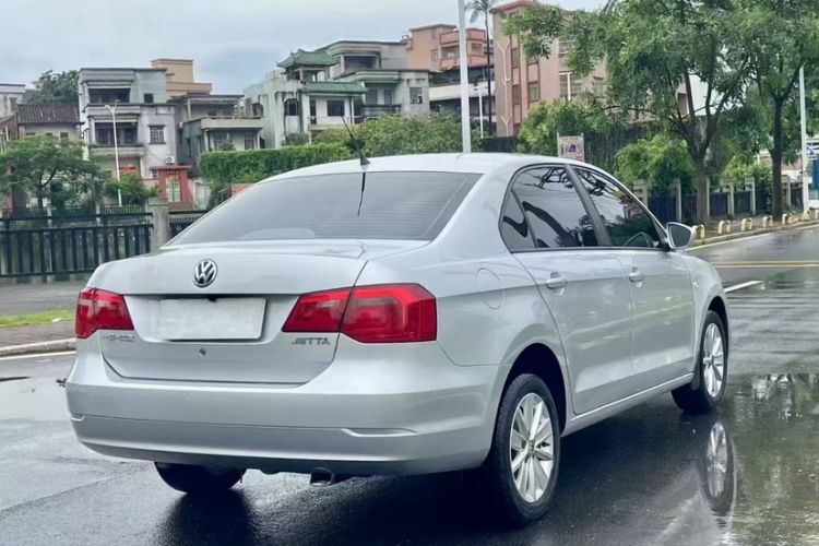 Used Volkswagen Jetta 2015 Value Edition 1.6L Automatic Comfort Version
