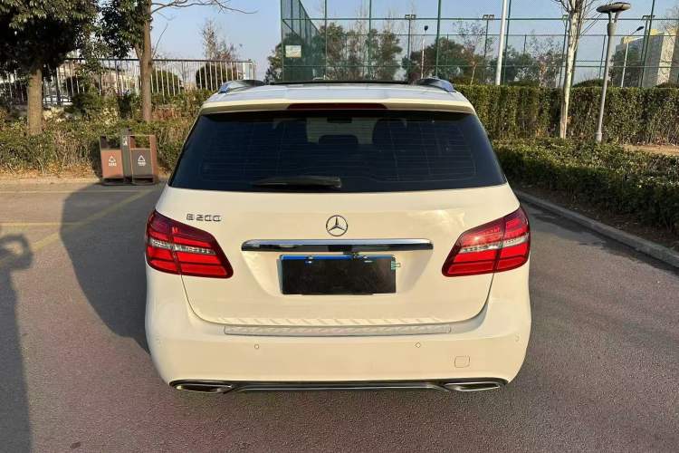 Used Mercedes-Benz B-Class 2015 B 200 Fashion Model

