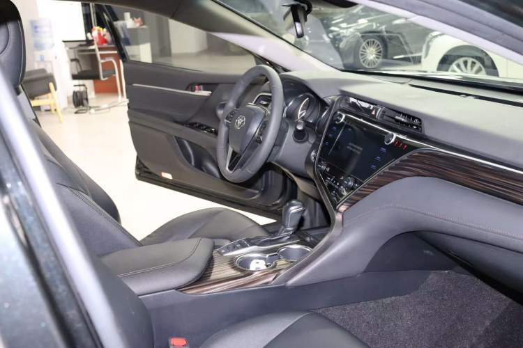 Used Toyota Camry 2019 Revised Version 2.5G Luxury Edition