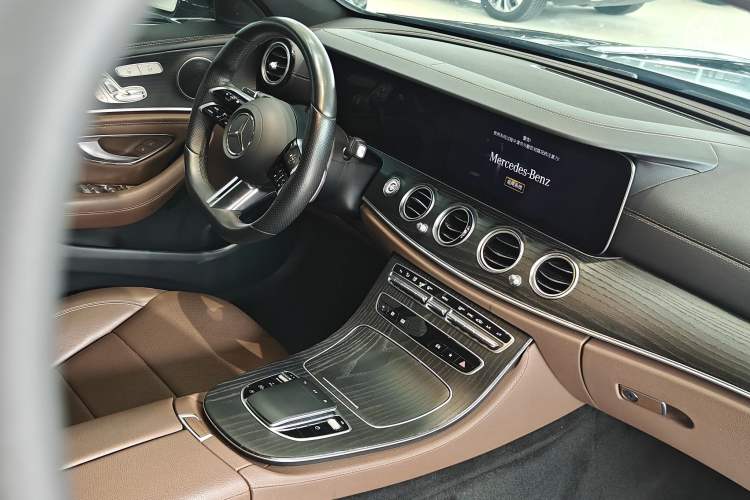 Used Mercedes-Benz E-Class 2021 Restyled E 300 L Sporty and Stylish Edition
