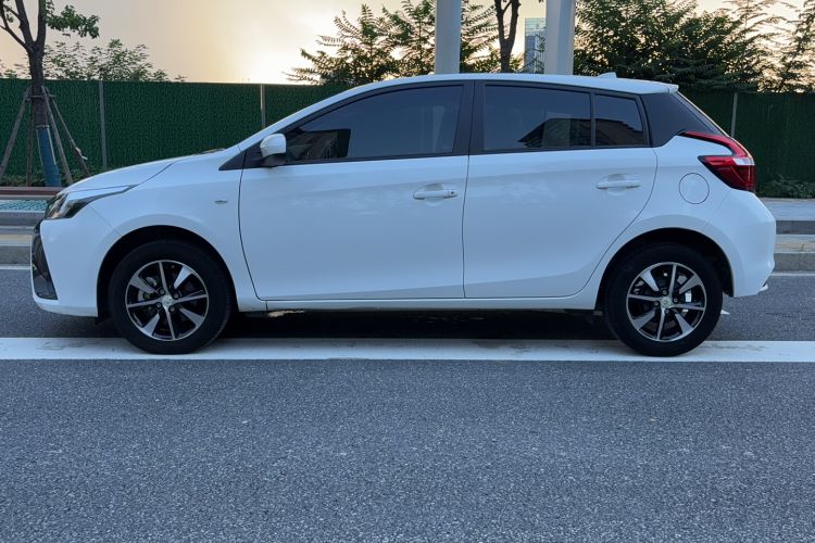 Used Toyota YARiS L 2022 1.5L CVT Leading PLUS Edition
