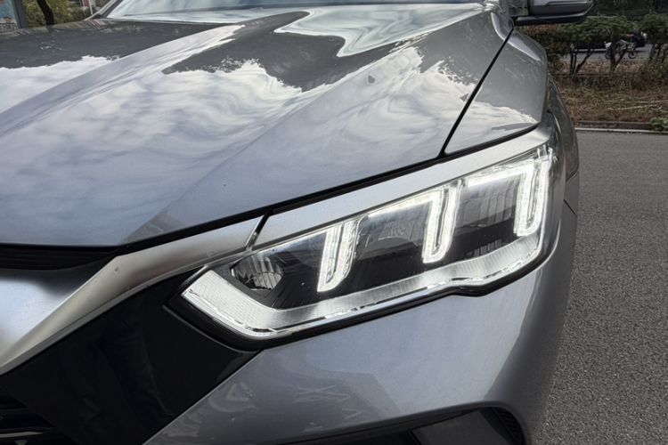 Used BYD Song Pro New Energy 2023 Champion Edition DM-i 71KM Navigation Model
