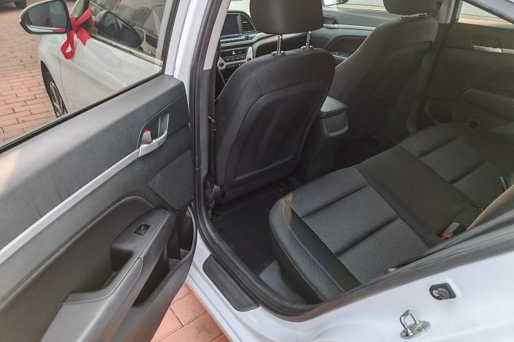 Used Hyundai Elantra (6th Generation / Lingdong) 2016 1.6L Automatic ZhiXuan – Elite Version