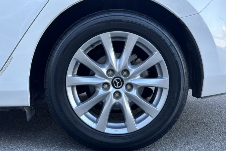 Used Mazda Atenza 2014 2.0L Blue Sky Luxury Edition
