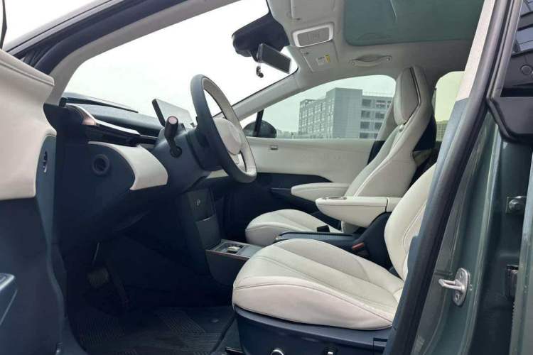 Used Zeekr X 2023 Four-Wheel-Drive YOU Edition 5 Seats