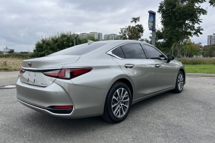 Used Lexus ES 2021 260 Excellence Edition