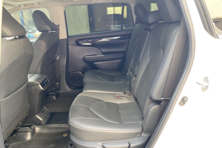 Used Toyota Highlander 2022 Dual-Engine 2.5L Four-Wheel Drive Prestige Version 7 Seats