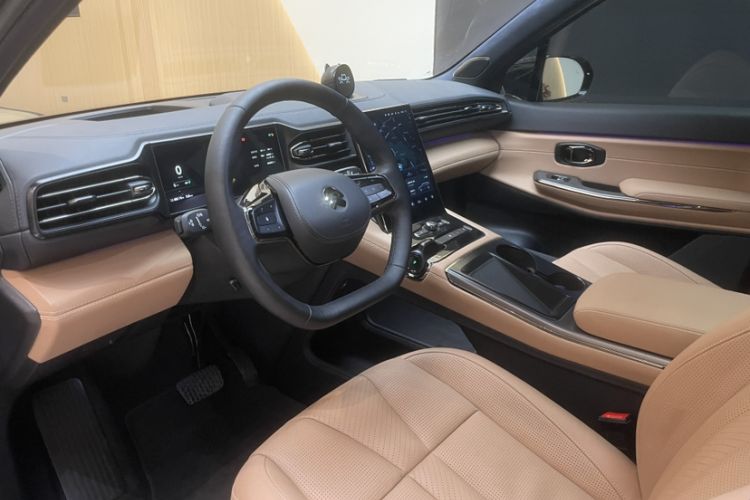 Used Nio ES8 2020 415 km Range 6-Seater Version
