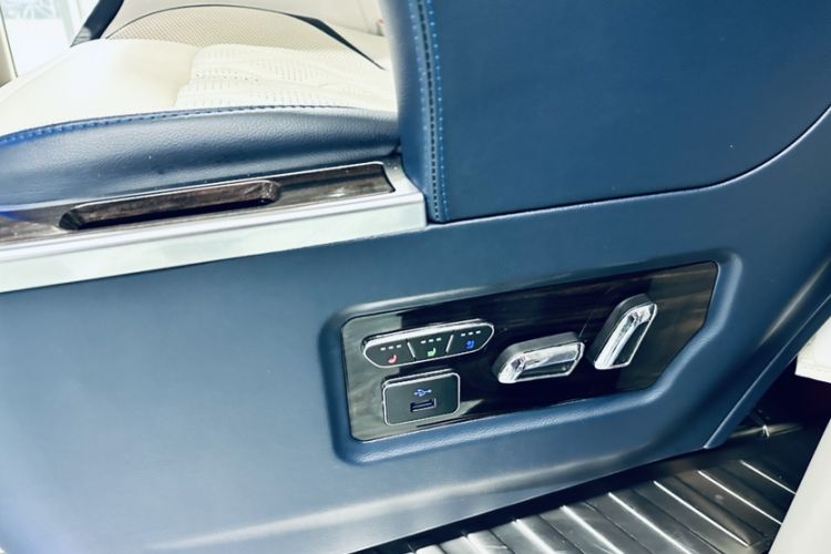 Used Buick GL8 2020 ES Land Cruiser 653T Comfort Edition
