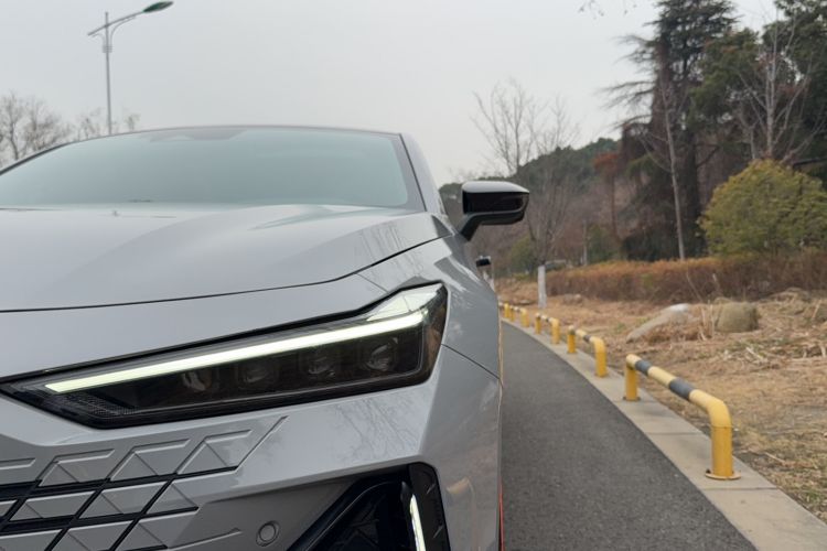 Used Changan UNI-V 2023 1.5T Sport Edition