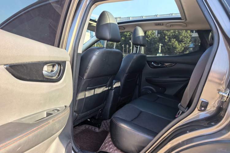 Used Nissan Qashqai 2016 2.0L CVT Luxury Edition
