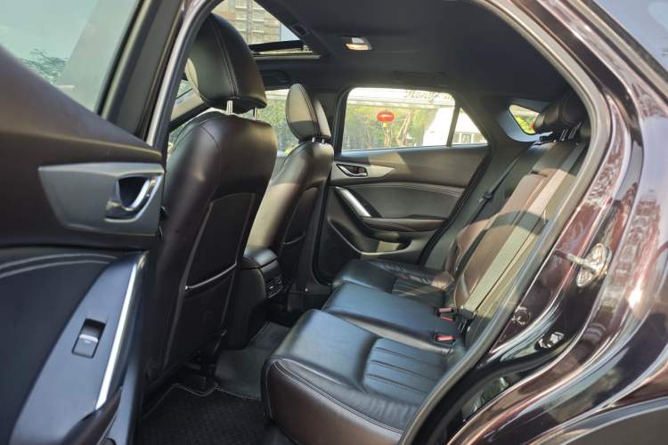 Used Mazda CX-4 2018 2.0L Automatic Two-Wheel Drive Blue Sky Premium Upgrade Version China VI Standard
