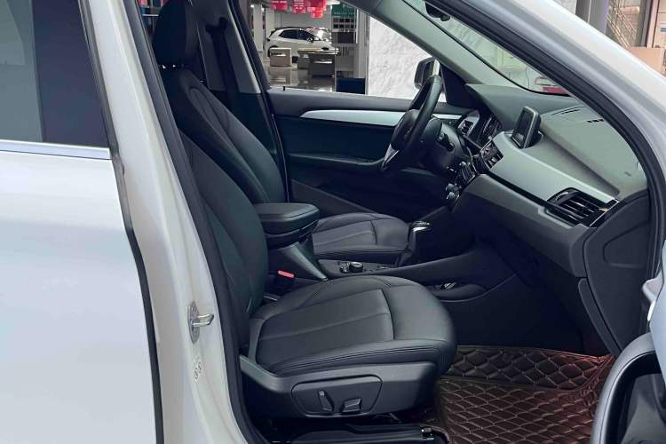 Used BMW X1 2019 sDrive20Li Leading Model
