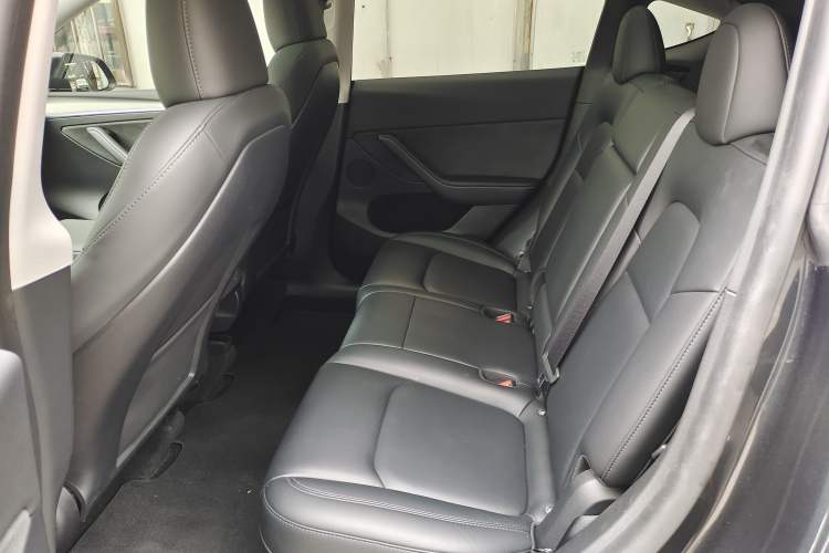 Used Tesla Model Y 2024 Rear-Wheel-Drive Version
