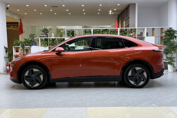 Used ONVO L60 2024 60 kWh Rear-Drive Version