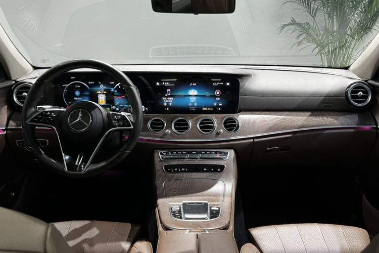 Used Mercedes-Benz E-Class 2021 E 260 L 4MATIC
