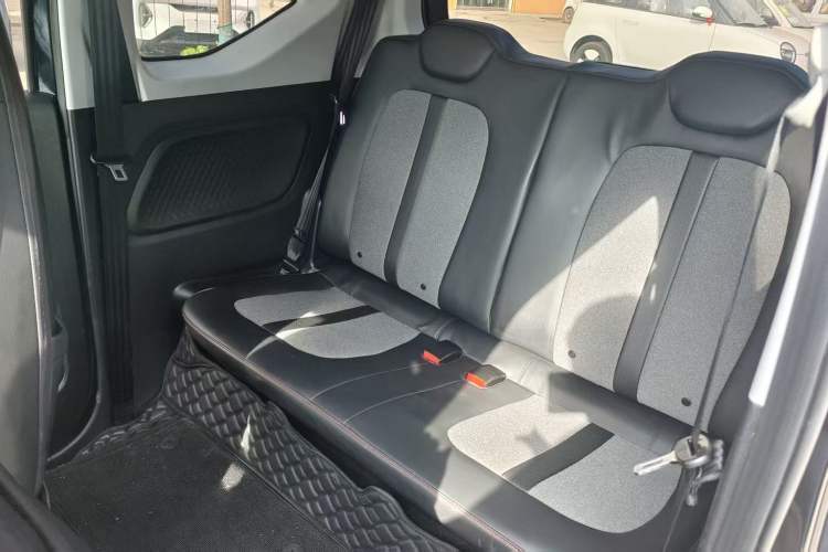 Used Wuling Hongguang MINIEV 2022 GAMEBOY 200km Gaming Edition with Lithium Iron Phosphate