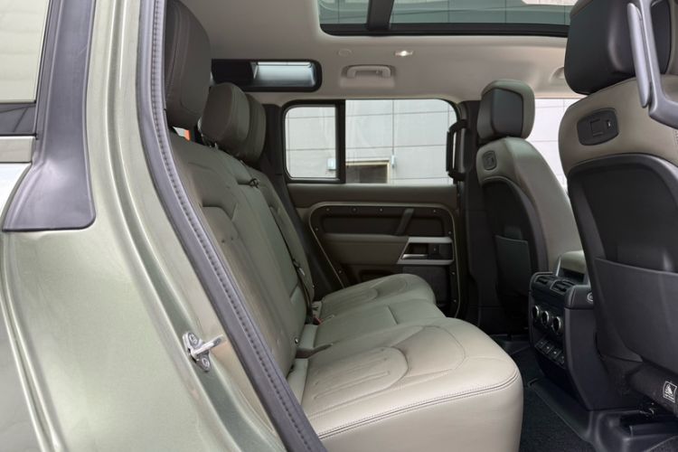 Used Land Rover Defender 2020 110 P400 HSE
