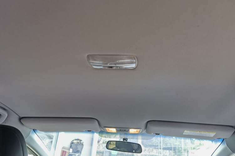 Used Honda Jade 2013 1.8L automatic Comfort version 5 seats
