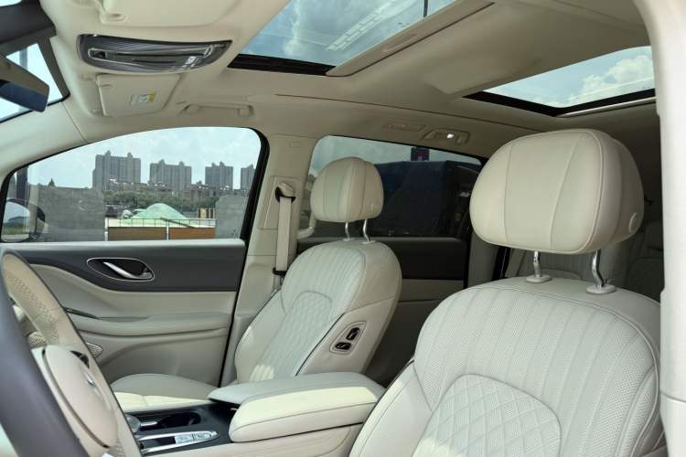 Used VOYAH Dream 2022 Low-Carbon Edition Dream+ Smart Enjoyment Package
