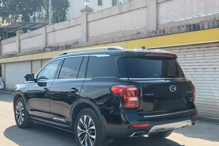 Used GAC Trumpchi GS8 2017 320T Two-Wheel Drive Luxury Smart Connectivity Version (7 Seats)
