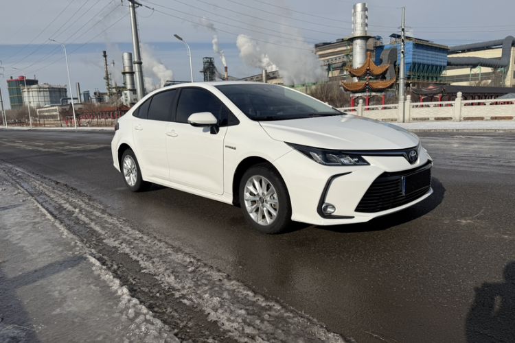 Used Toyota Corolla 2021 Dual-Motor 1.8L E-CVT Elite Edition