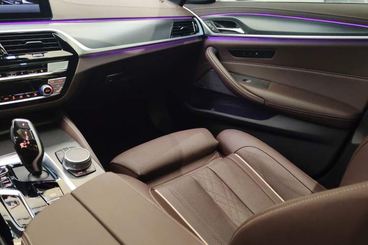 Used BMW 5 Series New Energy 2022 Restyled 535Le Pioneer Edition M Sport Package
