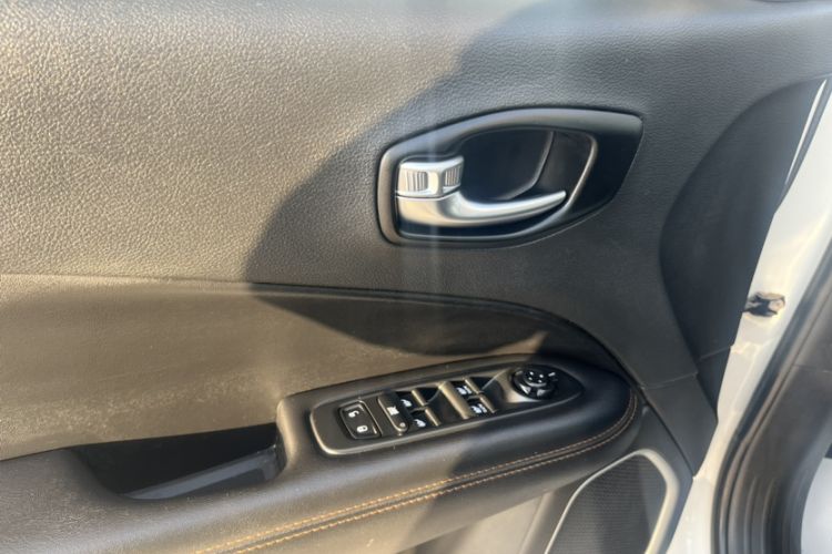 Used  Compass 2020 220T Automatic Elite Edition