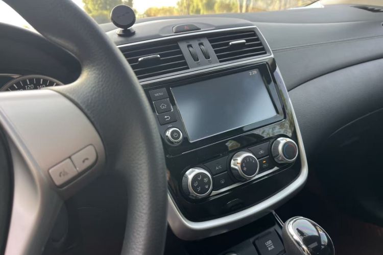 Used Nissan Tiida 2016 1.6L CVT Smart Drive Edition
