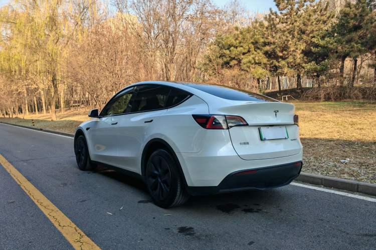 Used Tesla Model Y 2024 Rear-Wheel-Drive Version
