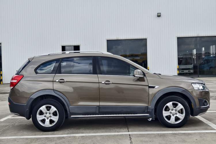 Used Chevrolet Captiva 2015 2.4L Two-Wheel Drive Urban Version 7 Seats
