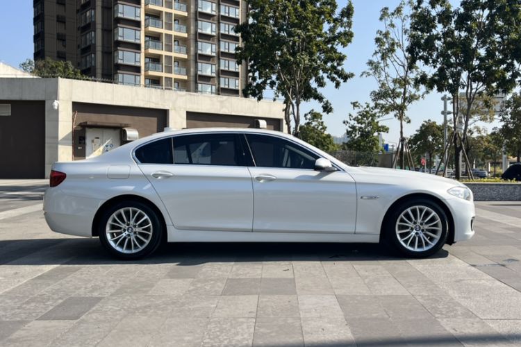 Used BMW 5 Series 2014 525Li Luxury Design Package
