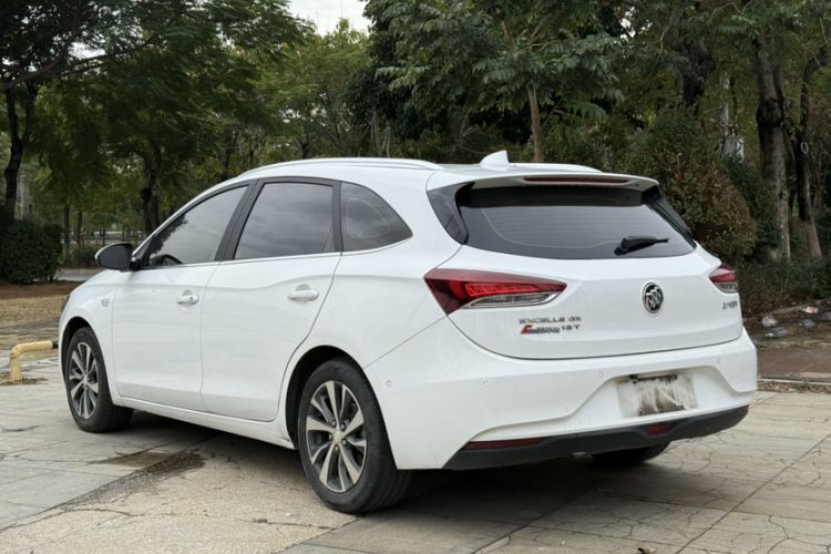 Used Buick Excelle GX 2018 18T Automatic Elite Model
